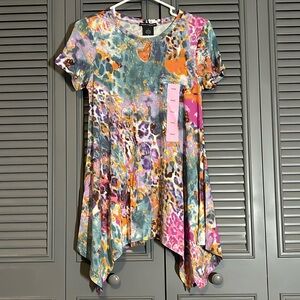 NWT Chelsea & Theodore - Sharkbite Top - Small